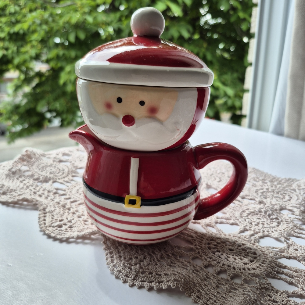 Cute Santa Claus Ceramic Teapot and Cup